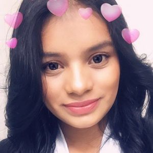 Meet your Posher, Fatima